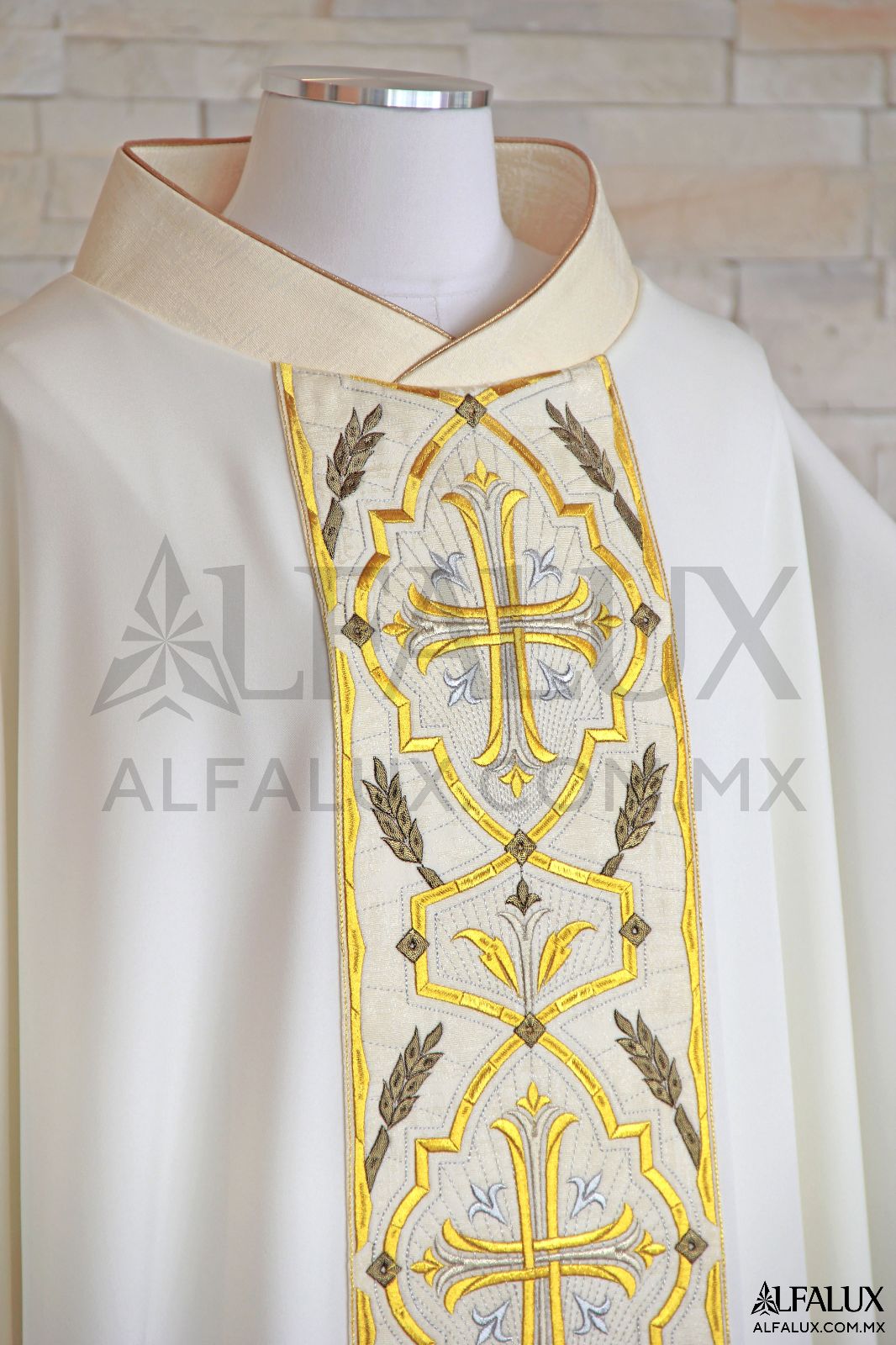 04 IMPERIAL2 Alfalux Casulla Bronce Central Brocado Blanco 200 (3)